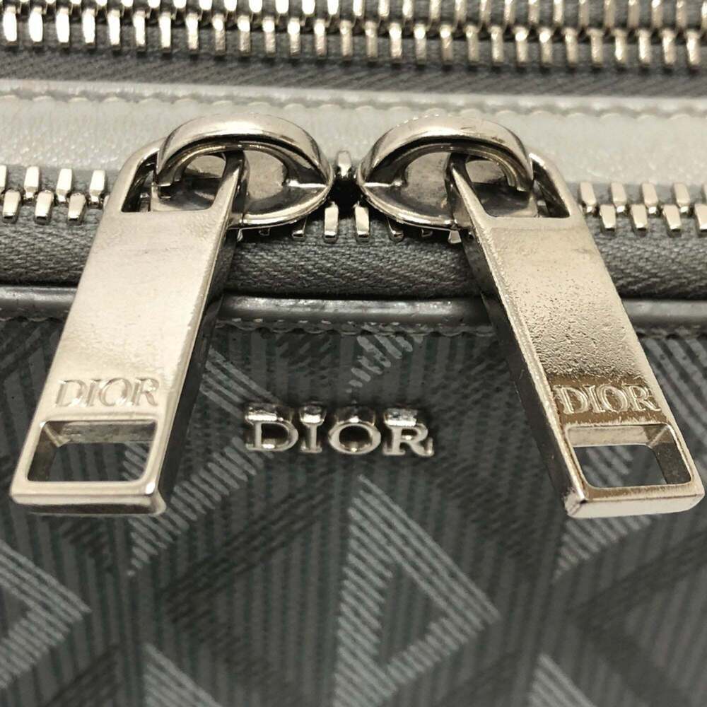 CHRISTIAN DIOR Gray Diamond Leather Pochette Shoulder Bag - Picture 7 of 12
